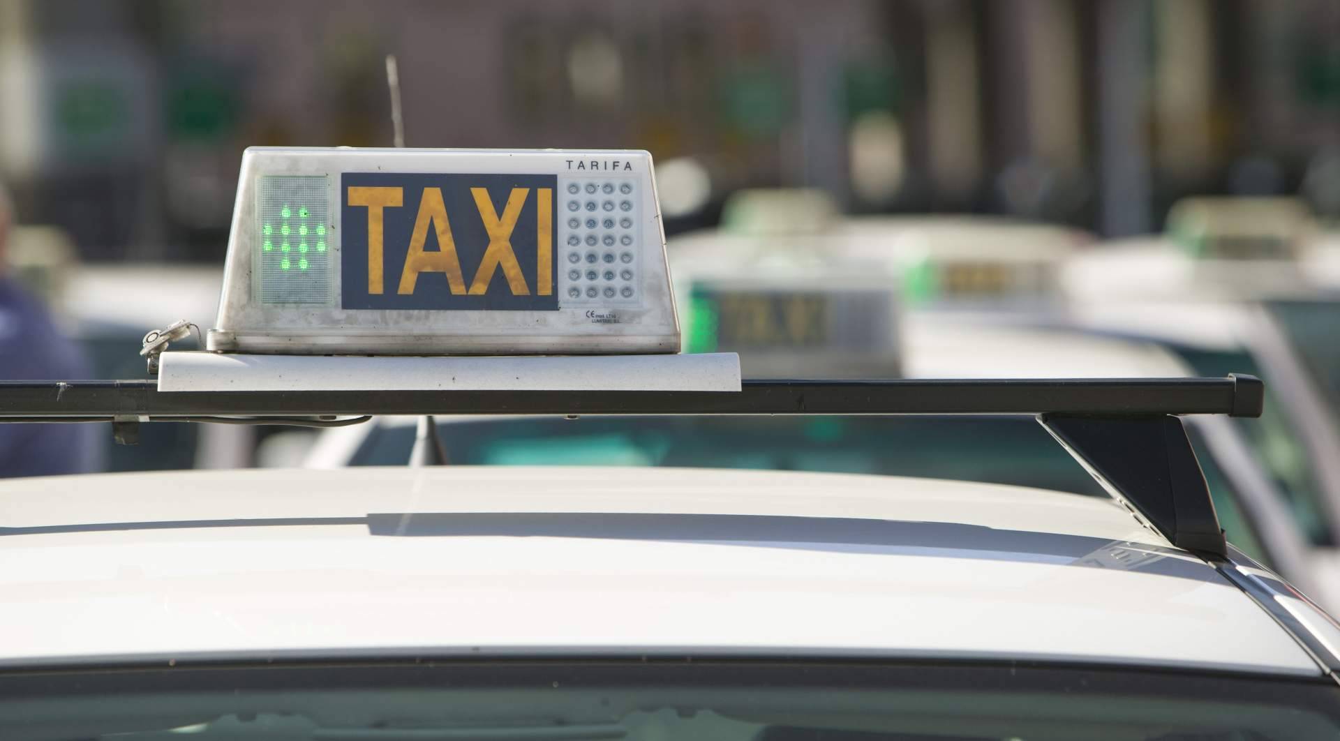 Taxi, transfer o VTC al aeropuerto de Madrid de la mano de Nordisk Taxi
