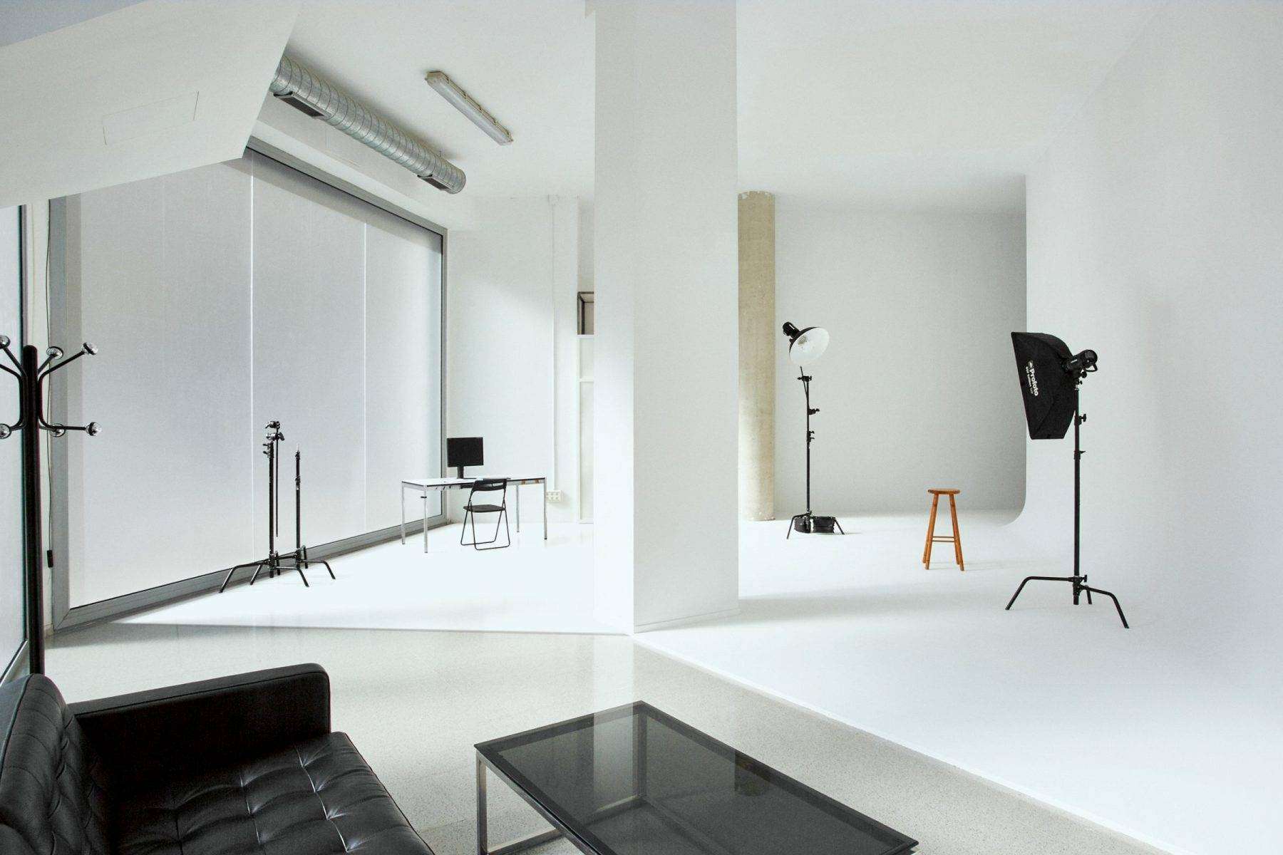 Alquilar un estudio fotográfico en Barcelona es posible con Studio P9