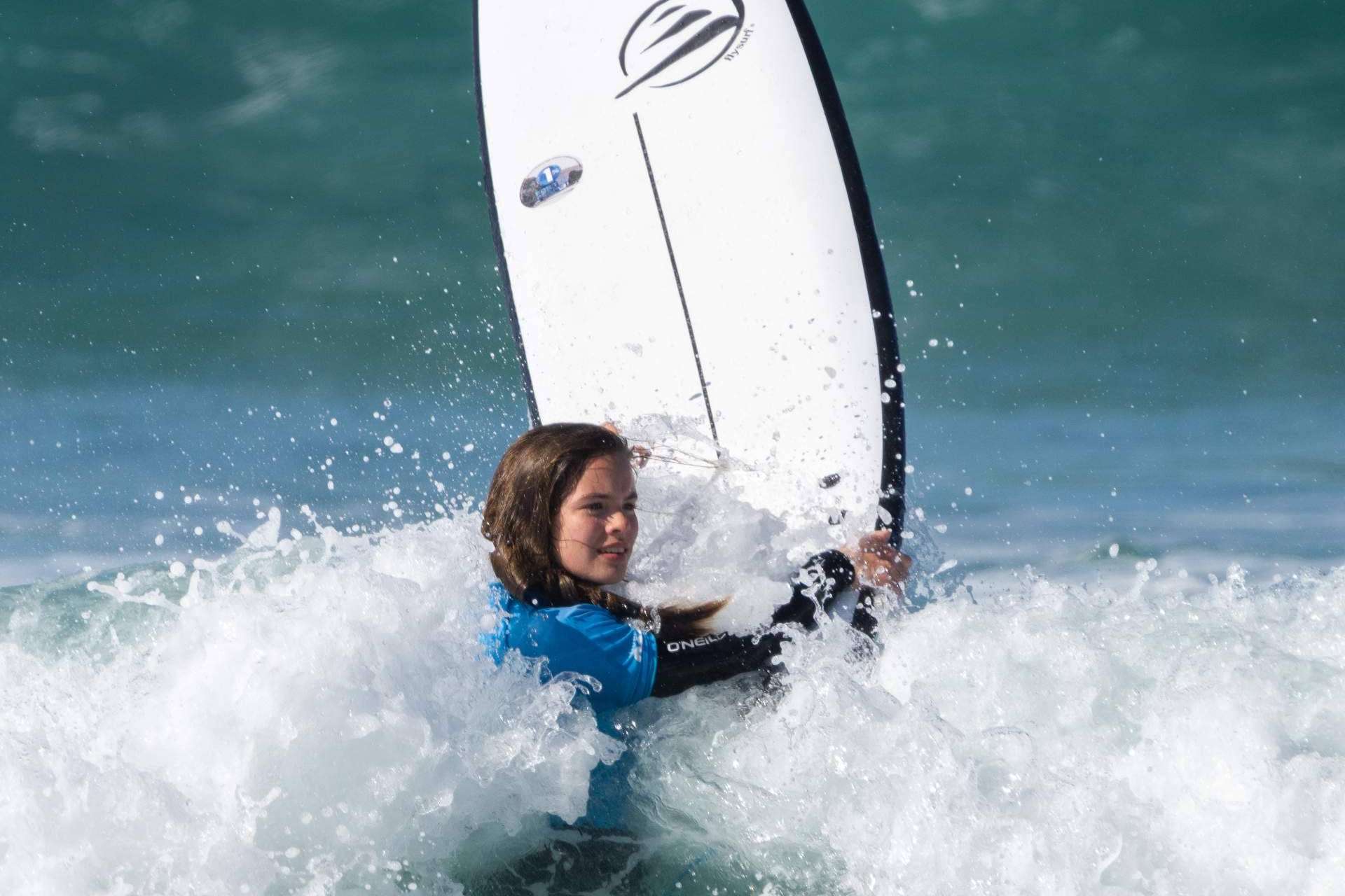 5 tips para aprender a surfear con Flysurf